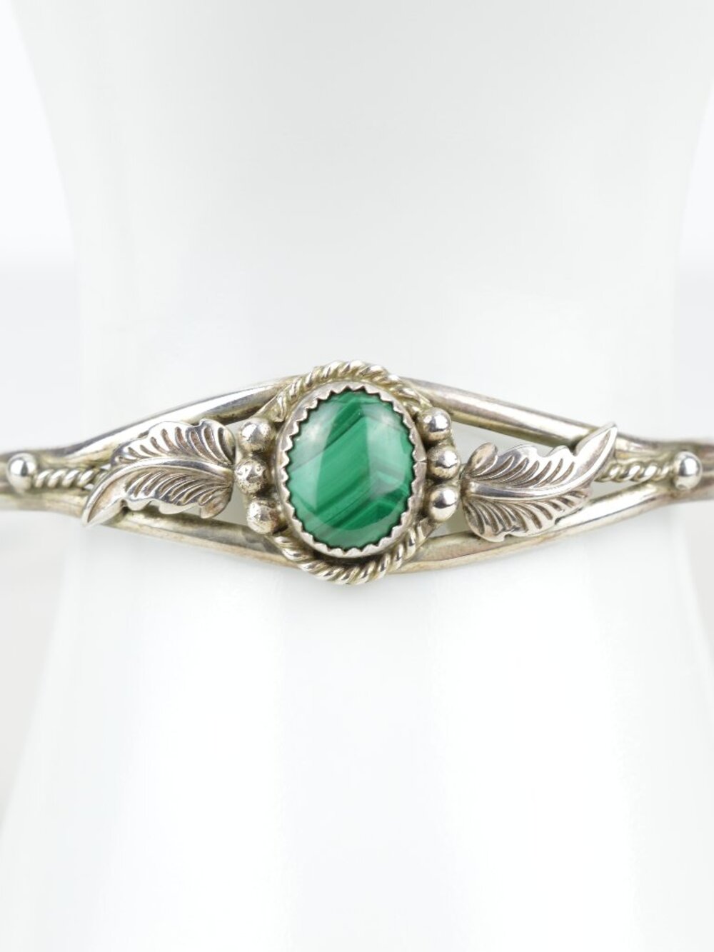Vintage Navajo Sterling Silver Malachite Cuff Bracelet Split Shank Leaf 12.6g